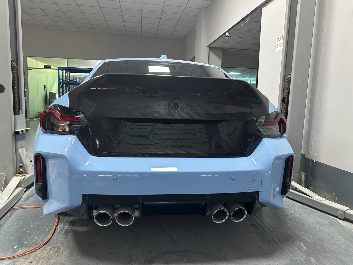 Baklucka CSL Torrkolfiber – BMW M2 (G87)