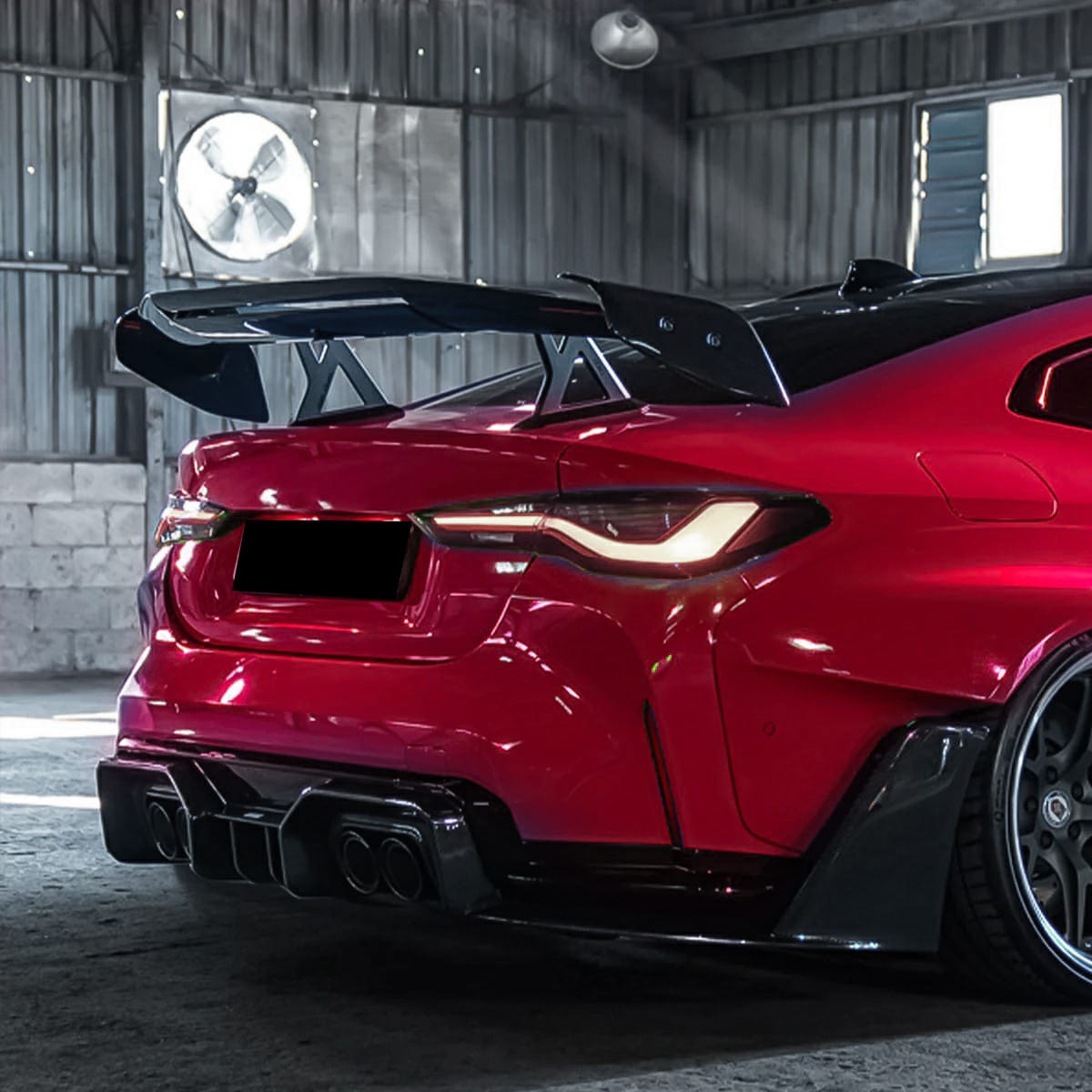 Bakspoiler Racingvinge Torrkolfiber – BMW M4 (G82)