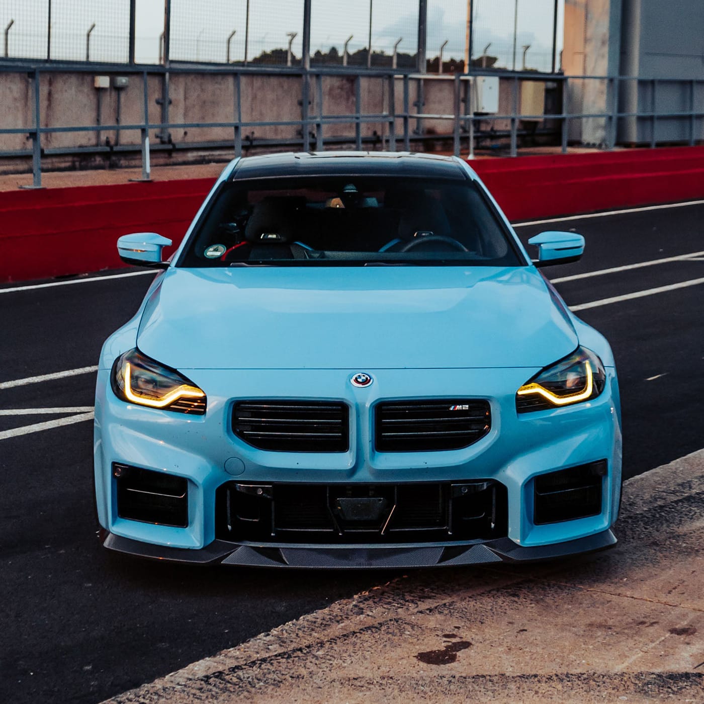 Frontläpp Sport Torrkolfiber – BMW M2 (G87)