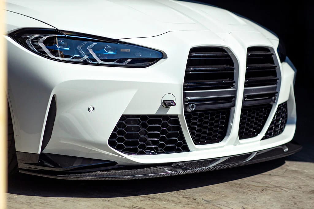 Frontläpp Sport Torrkolfiber – BMW M3/M4 (G8x)
