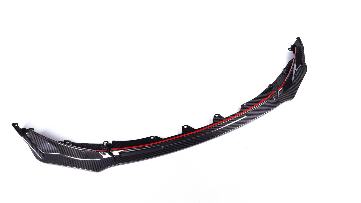 Frontläpp V-Style 3-delad Torrkolfiber – BMW M3/M4 (G8x)