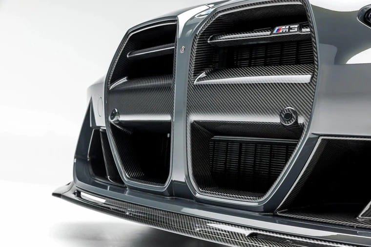 Grilltrim V-Style Torrkolfiber – BMW M3/M4 (G8x)