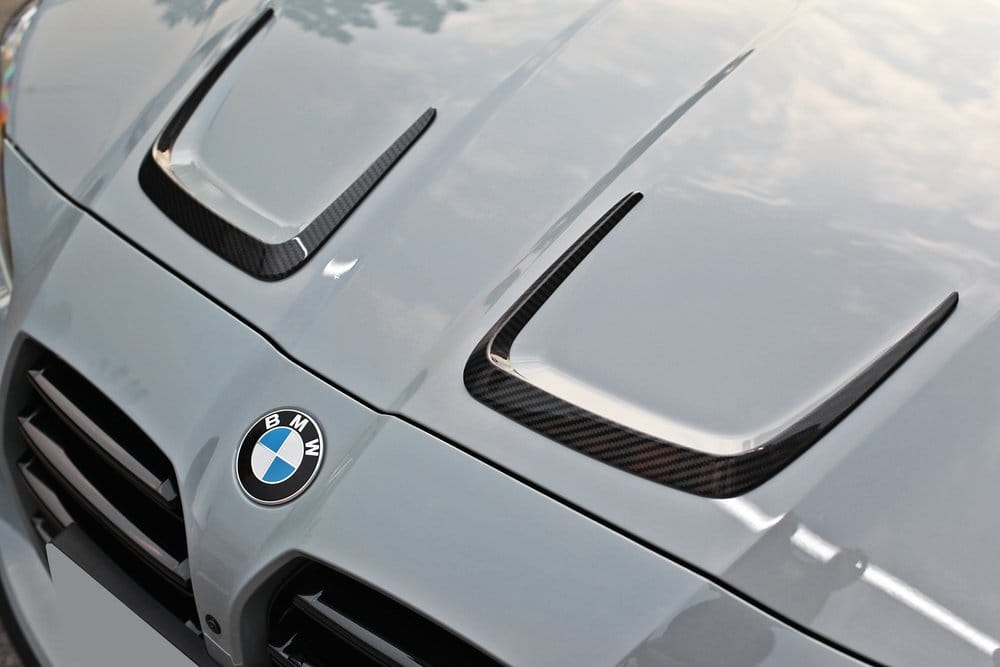 Motorhuvsventiltrim Torrkolfiber – BMW M3/M4 (G8x)
